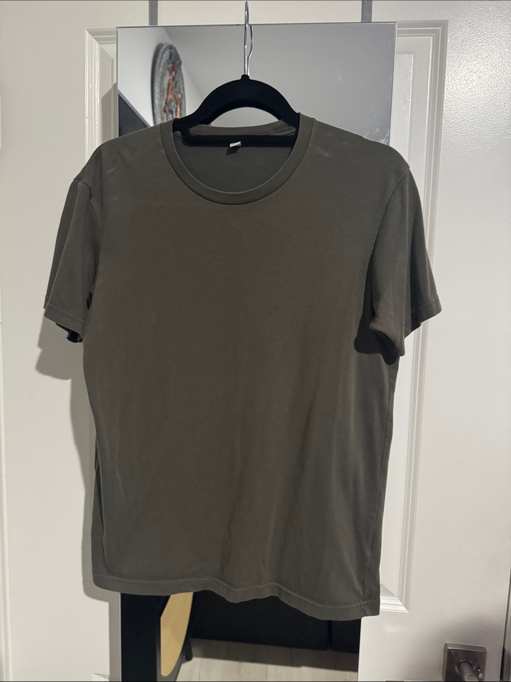 Uniqlo Olive Green Crew Neck Short Sleeve T-Shirt